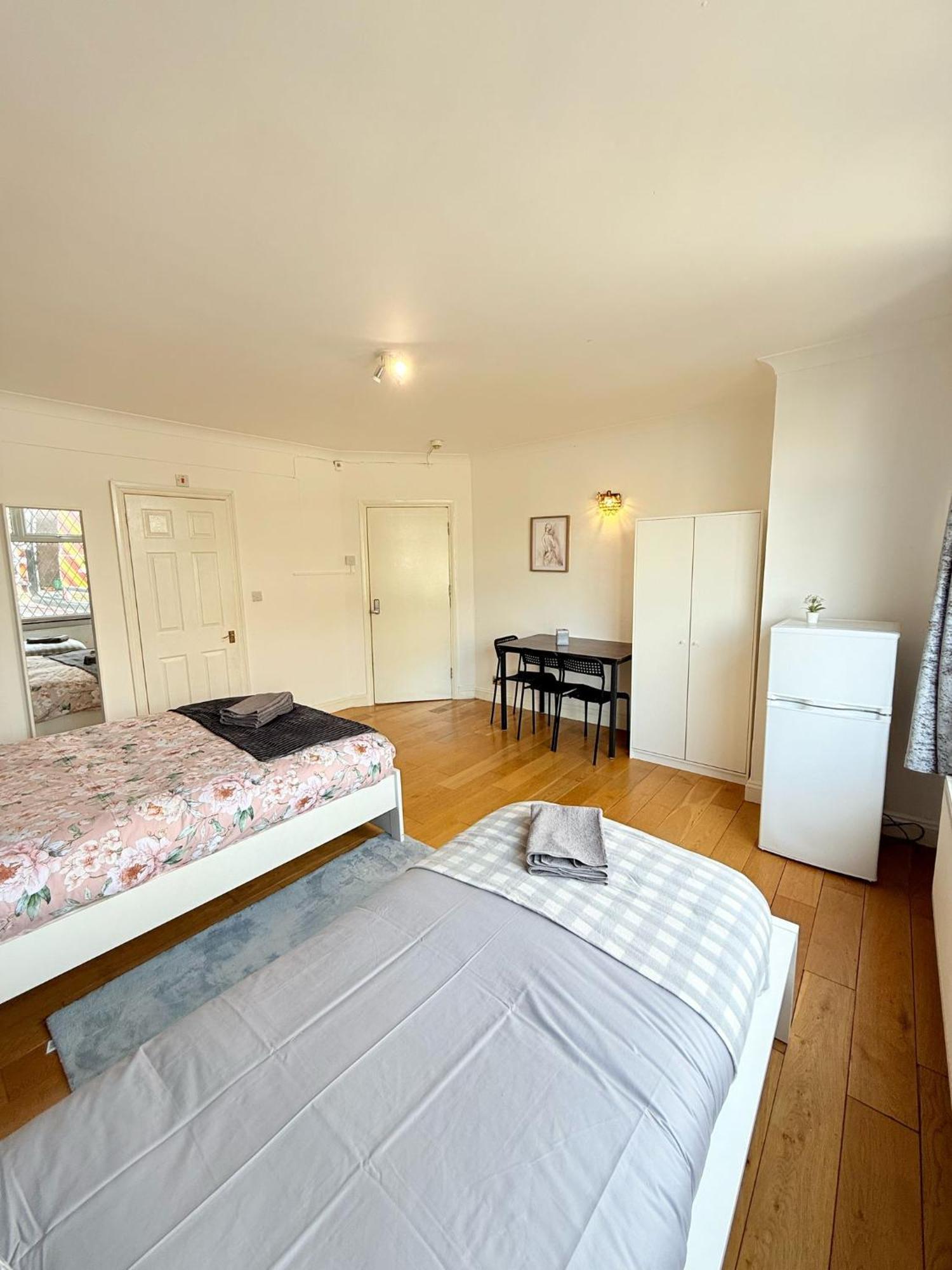 Wembley Rooms London Luaran gambar